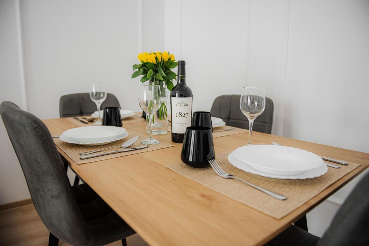 Modern Apartment In Timisoara Luaran gambar