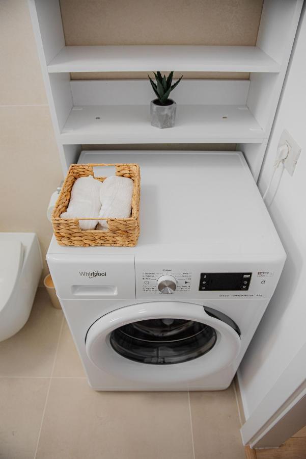 Modern Apartment In Timisoara Luaran gambar
