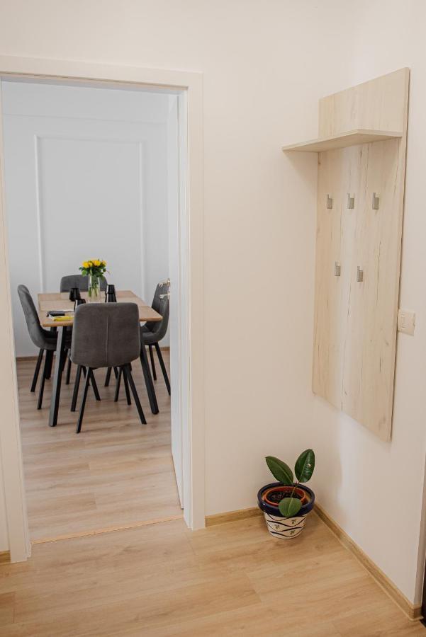 Modern Apartment In Timisoara Luaran gambar