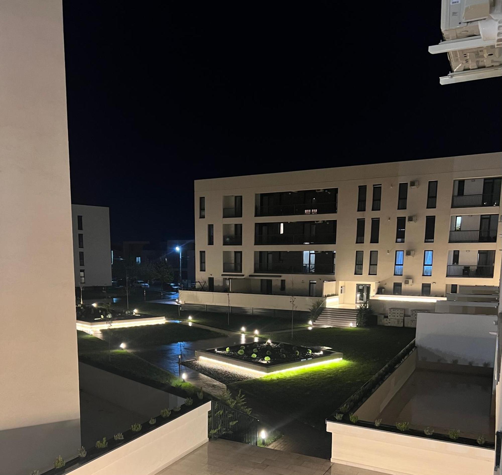 Modern Apartment In Timisoara Luaran gambar